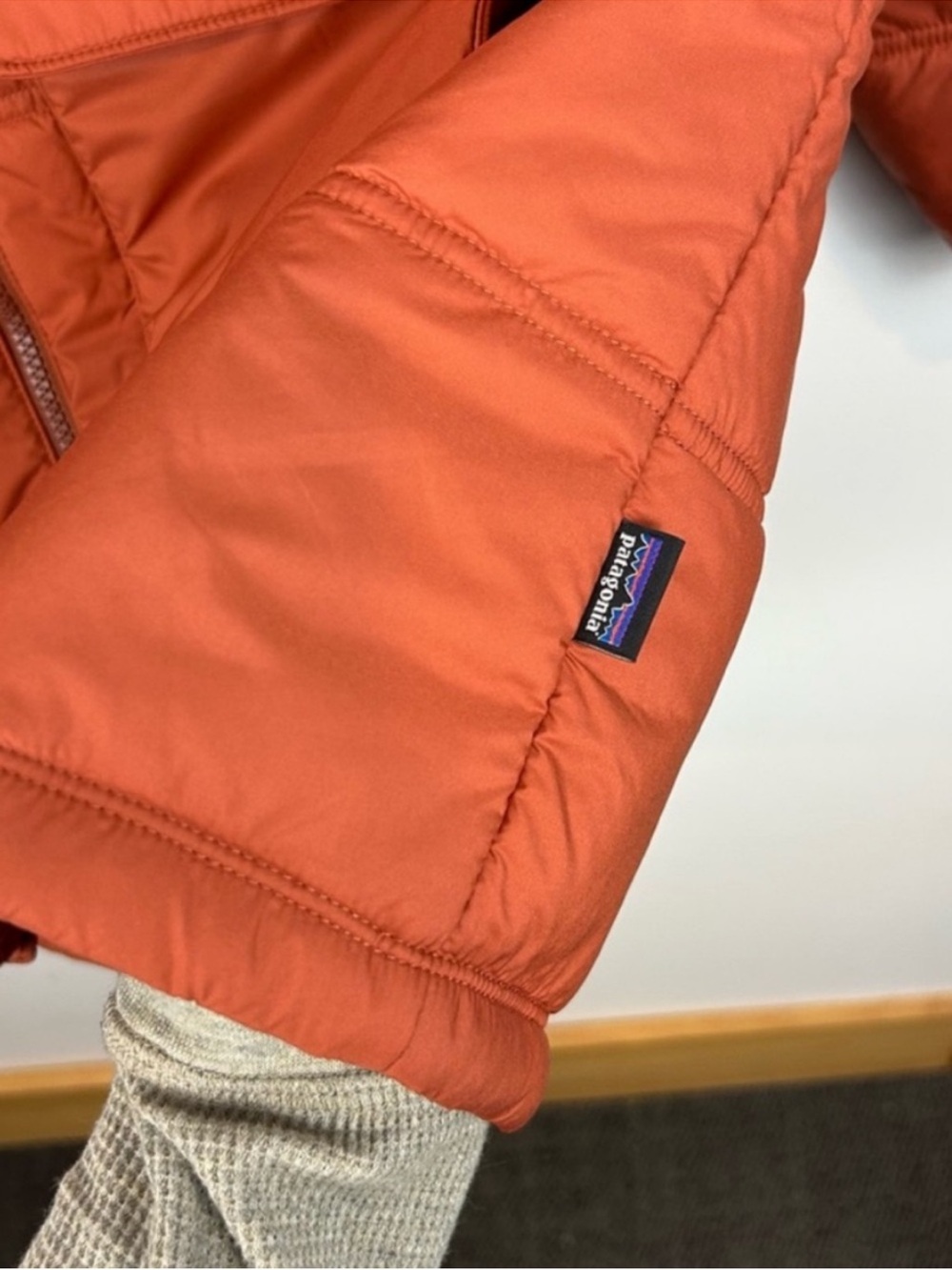 Patagonia Lost Canyon Hoody Jacket Size Medium in Burnished Red NWT - Picture 2 of 6